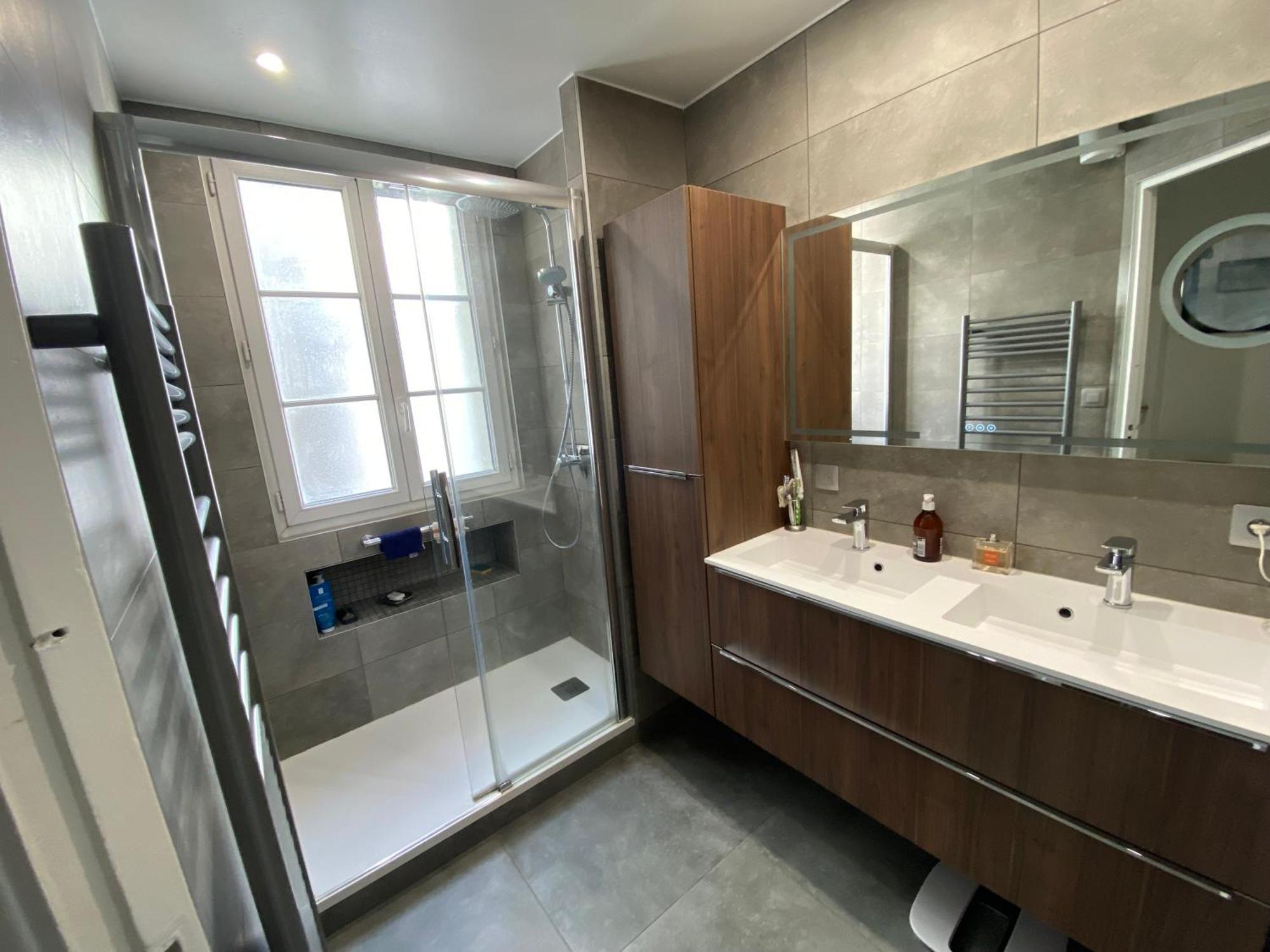Maison Auguste Paris Bilik gambar